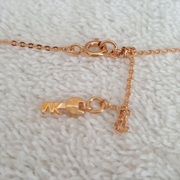 New Michael Kors Garnet Padlock Pendant Necklace - Picture 8 of 8